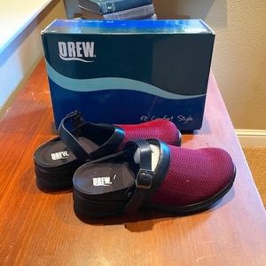 Brand new NEVER worn.....Red and Black Mary Jane Orthopedic Insole   Size 10